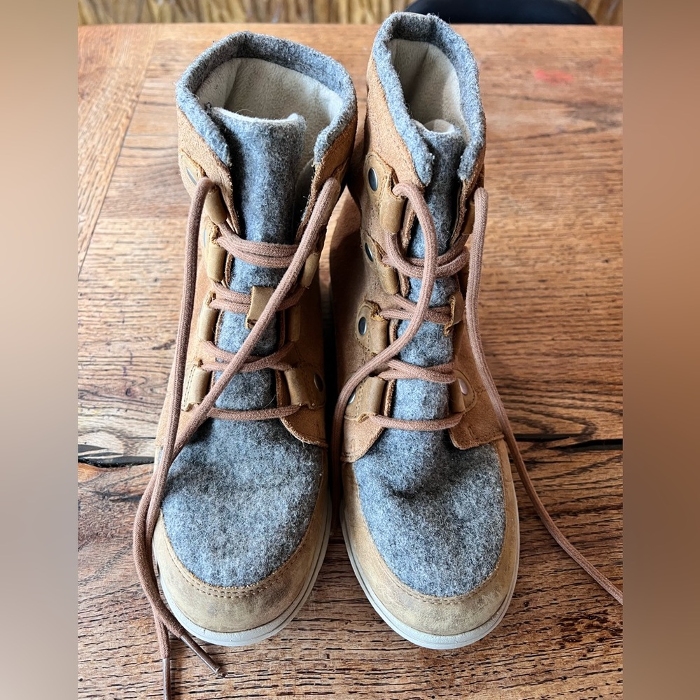 Sorel Joan Explorer boots